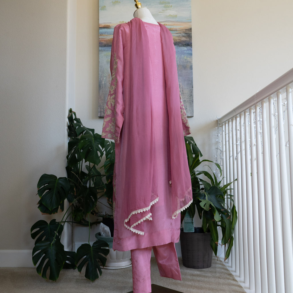 Vintage Brand Outfit - Shehwar w/ Laced-up Chiffon Dupatta - Size Small