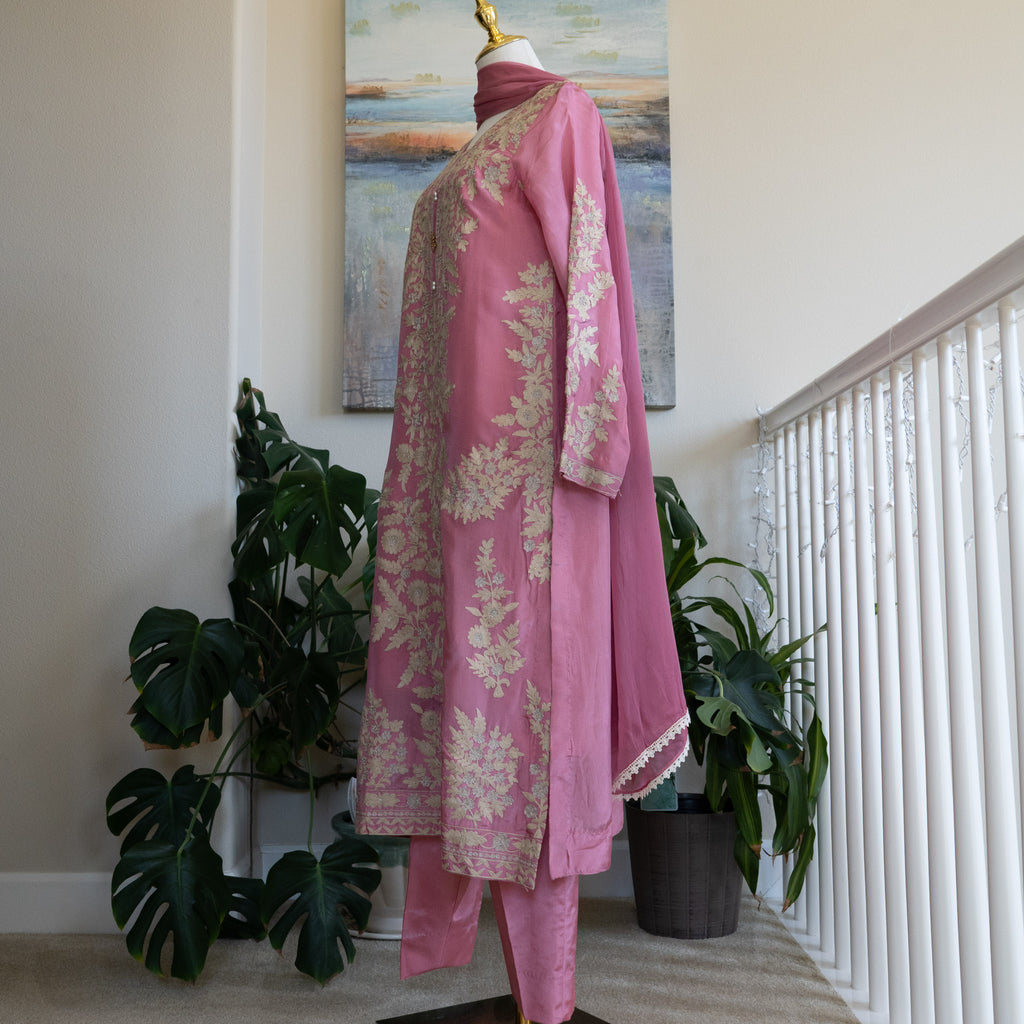 Vintage Brand Outfit - Shehwar w/ Laced-up Chiffon Dupatta - Size Small