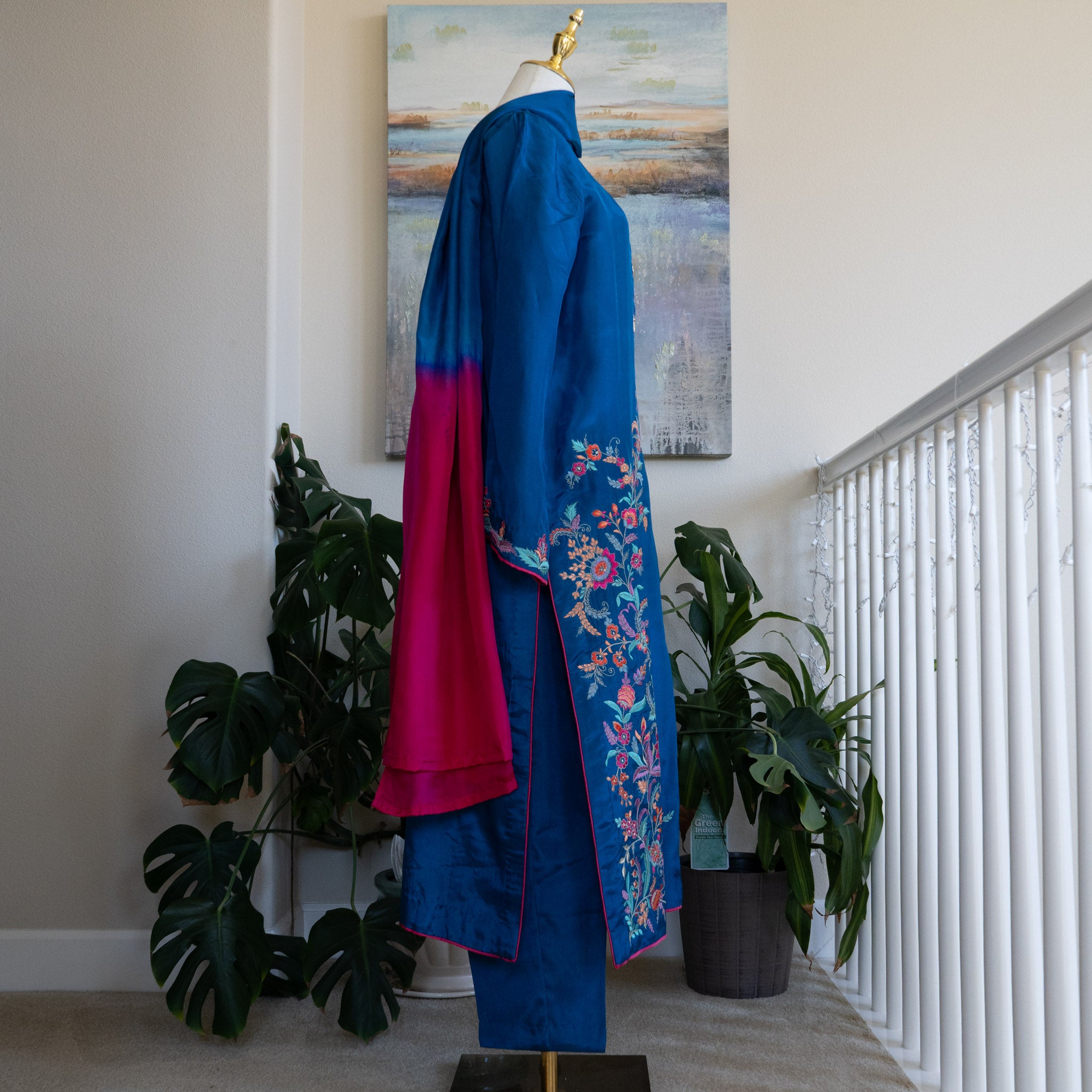 Vintage Brand Outfit - Tabeer w/ 2 Toned Silk Dupatta - Size Small