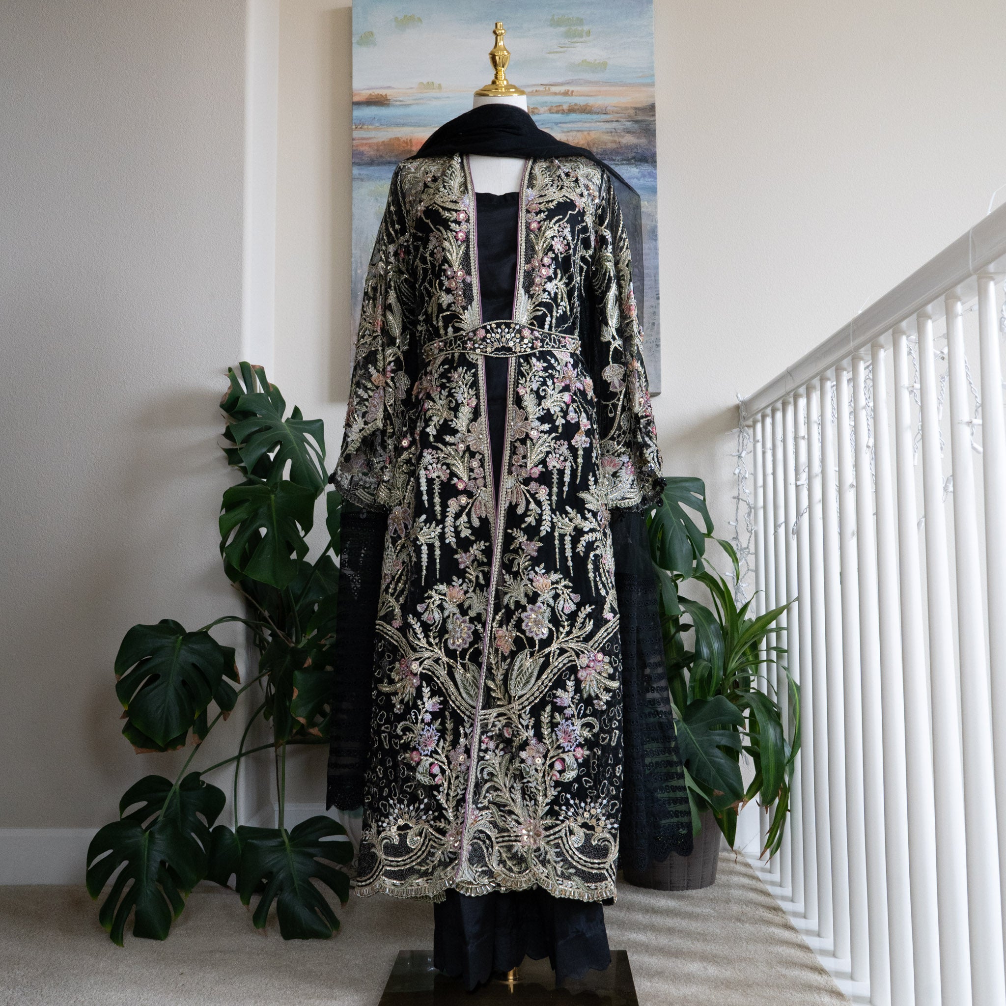 Freesia by Suffuse Outfit - Size Small