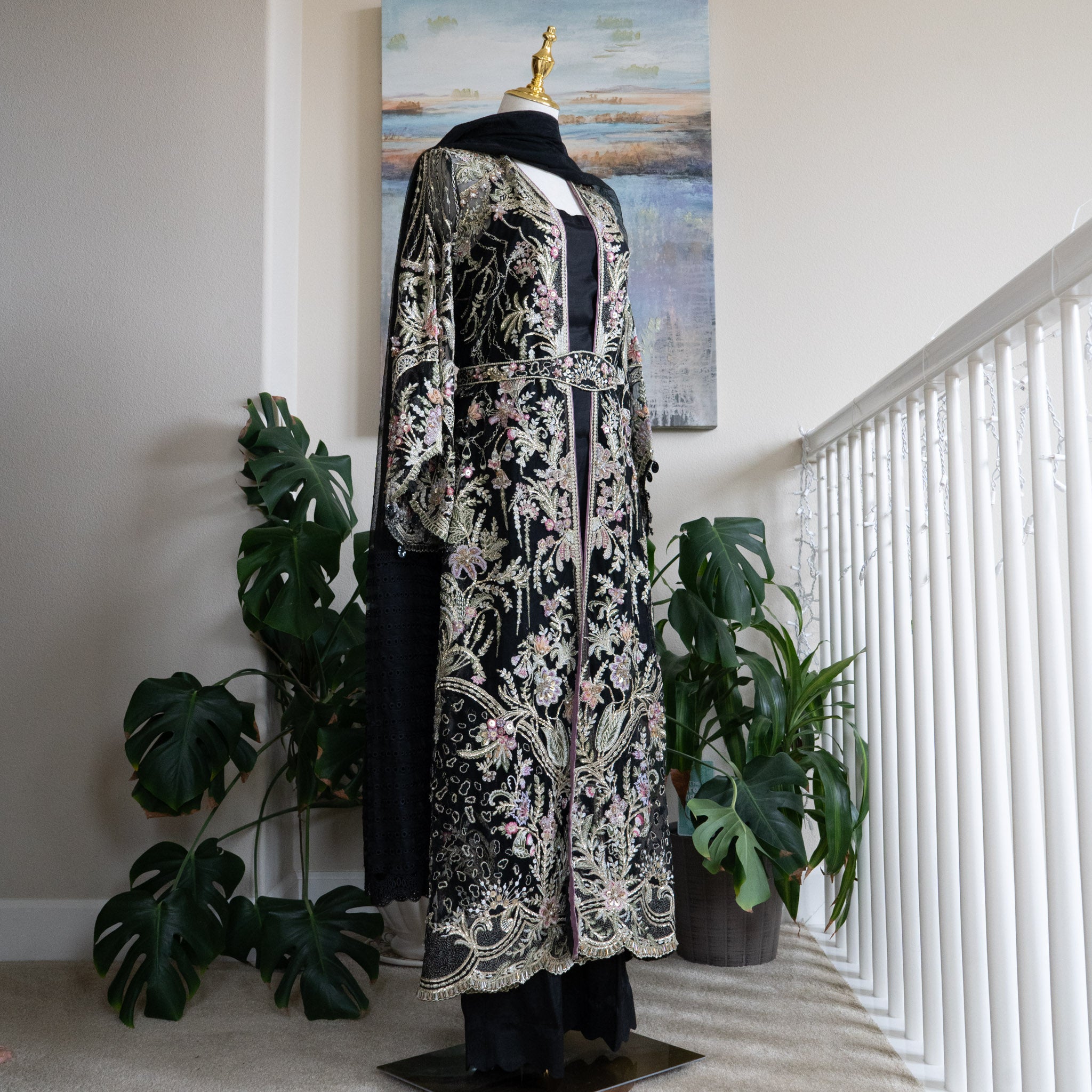 Freesia by Suffuse Outfit - Size Small