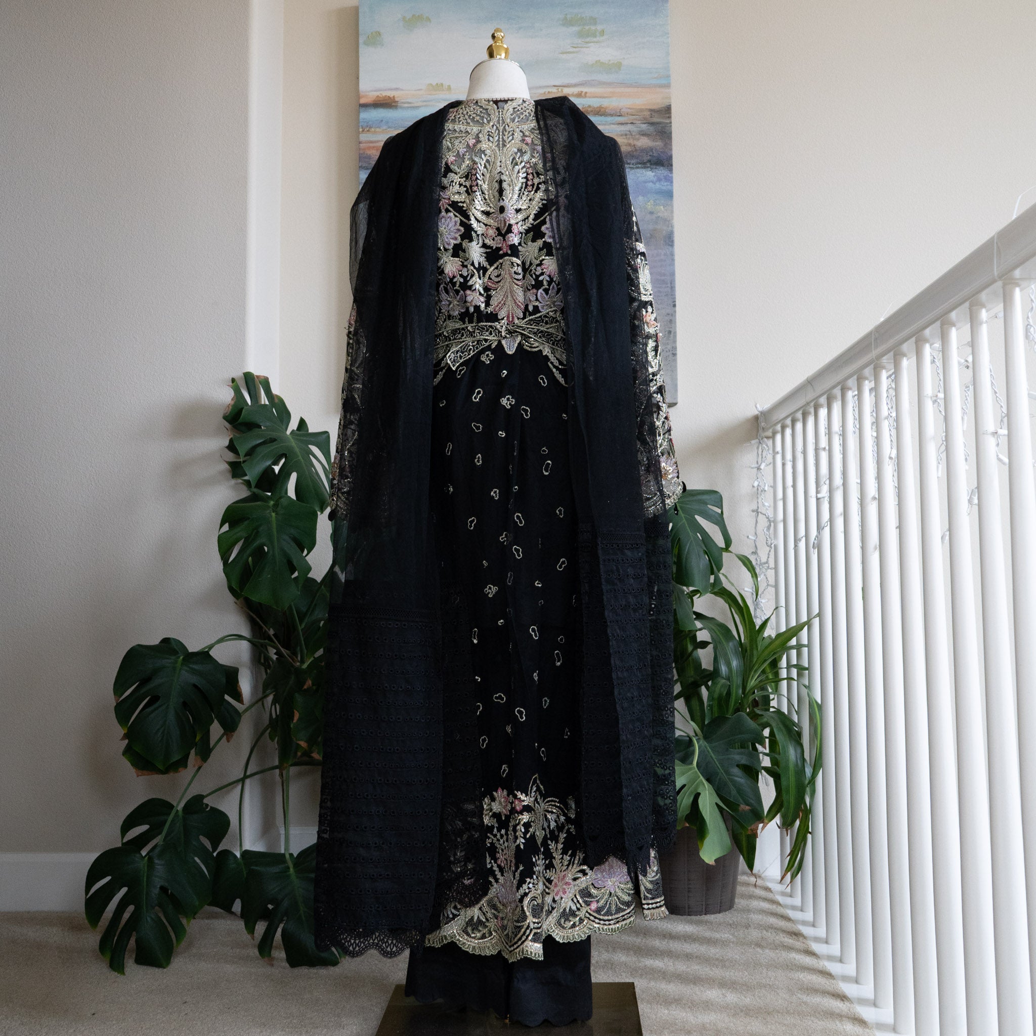 Freesia by Suffuse Outfit - Size Small