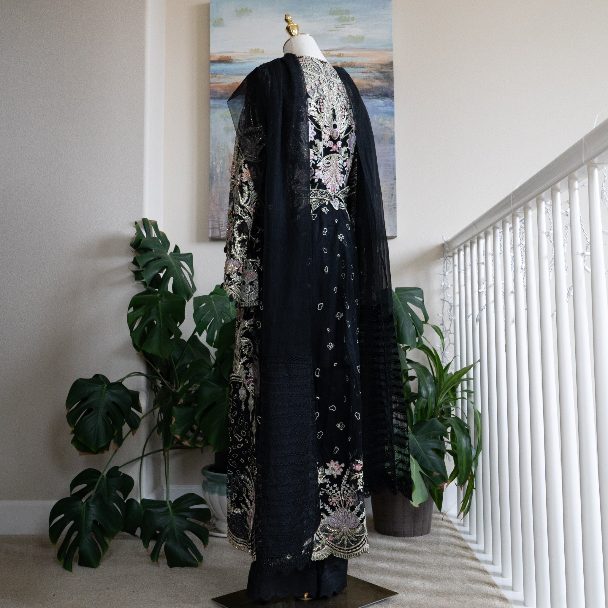 Freesia by Suffuse Outfit - Size Small