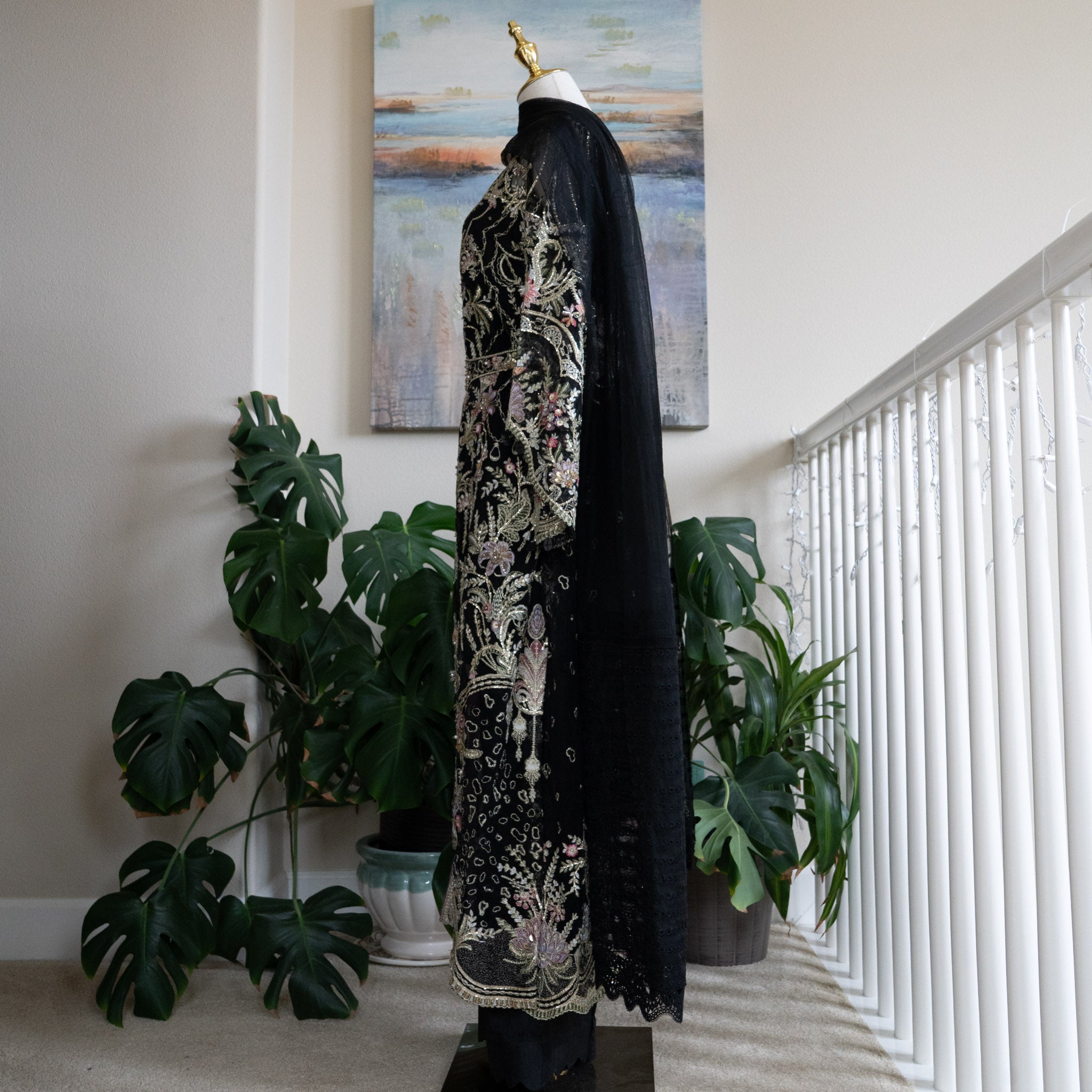 Freesia by Suffuse Outfit - Size Small