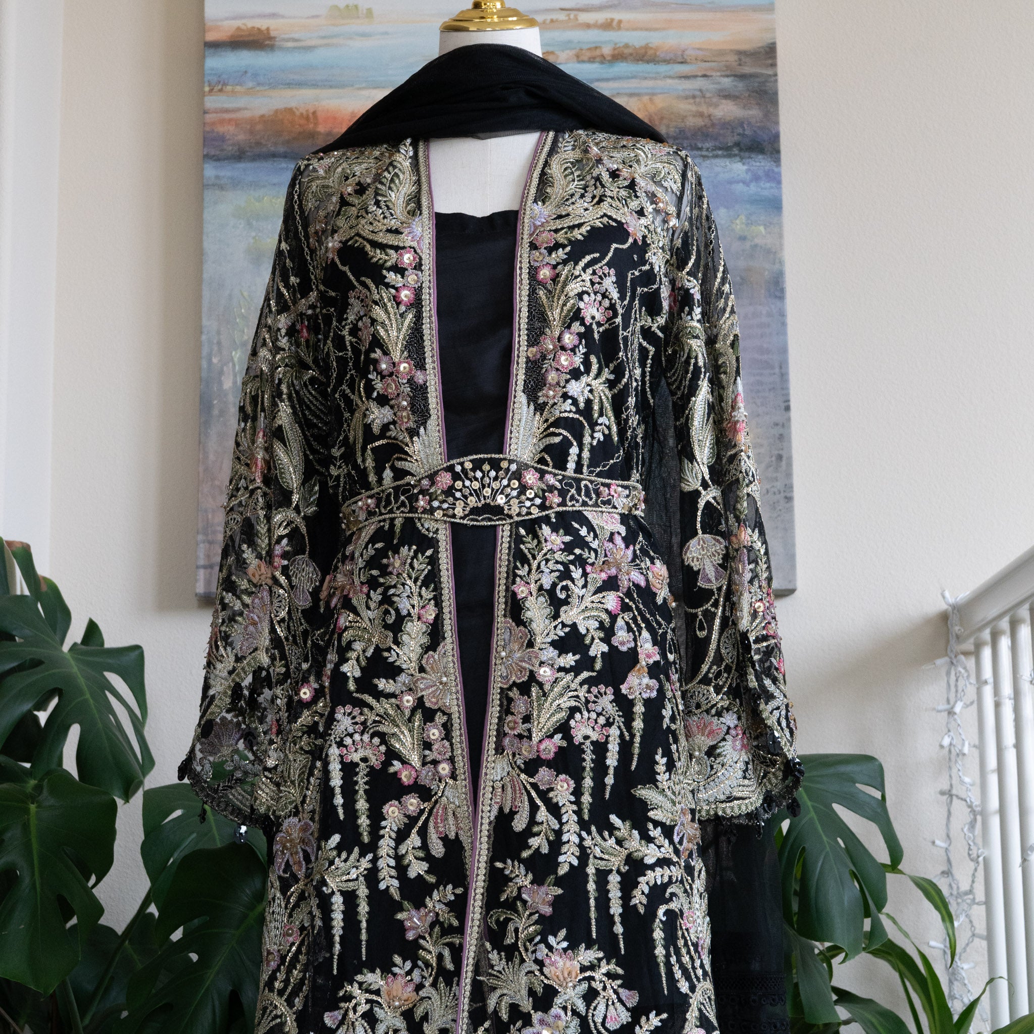 Freesia by Suffuse Outfit - Size Small
