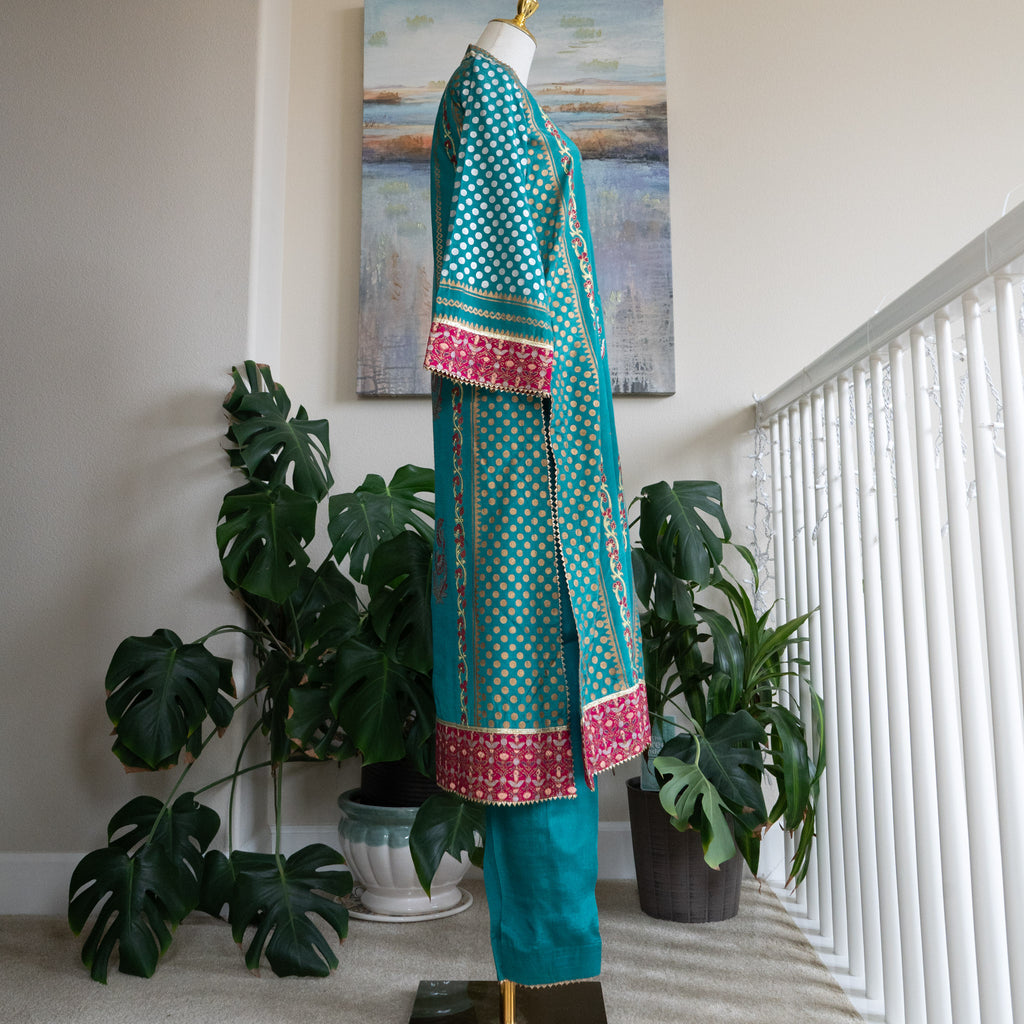 Annus Abrar Outfit - Size Small